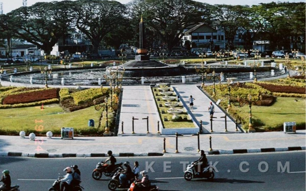 Thumbnail Berita - DPRD Kota Malang: Wisata Terpadu Mustahil Tanpa Pedestrian Layak