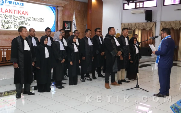 Thumbnail Dwi Hendra Saputra Pimpin Pusat Bantuan Hukum DPC Peradi Tegal 2025-2028, Wali Kota Minta Sinergi Maksimal