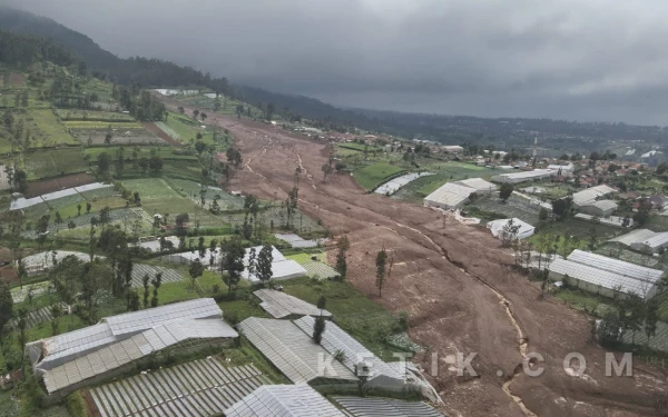 SAR Bandung Catat Longsor Cisarua KBB Tewaskan 8 Warga, 82 Lainnya Hilang