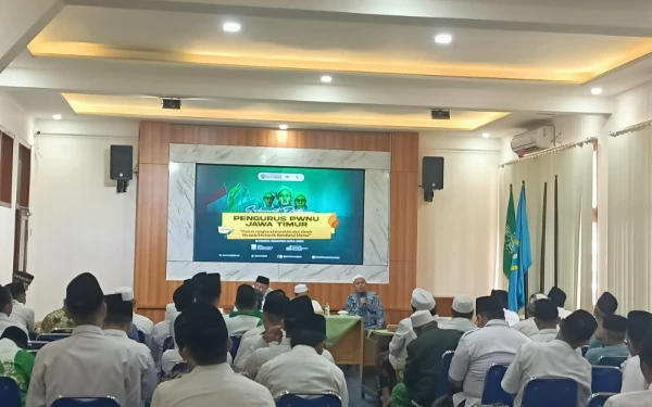 Jelang Harlah Satu Abad NU, PWNU Jatim Ziarah Muassis ke Pesantren Nurul Jadid Probolinggo
