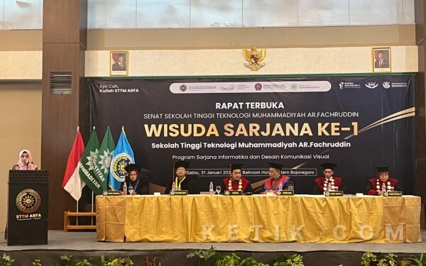 Gelar Wisuda Perdana, Ini Harapan Bupati Bojonegoro kepada STTM ARFA
