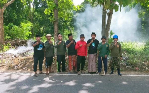 Kembali Gelar Aksi Bersih Sampah Liar, PAC Ansor Batang - Batang Ajak Warga Peduli Lingkungan
