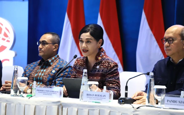 Profil Friderica Widyasari Dewi, Eks Aktris yang Kini Jadi Bos Besar OJK