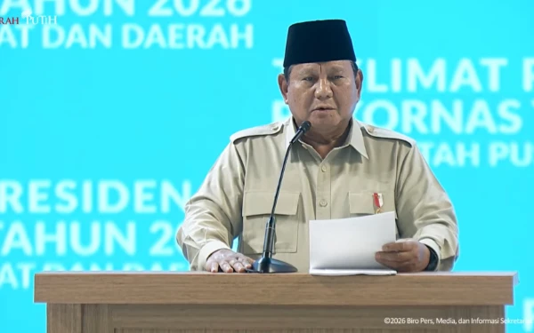 Thumbnail Berita - Sentil Gubernur Wayan Koster! Prabowo Soroti Sampah di Bali, Ajak Semua Elemen Bersihkan Lingkungan