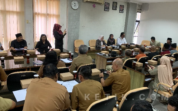 Warga Babadan Terbelah Soal Penutupan Jalan, Dampak Pabrik Aspal Dibahas di DPRD Blitar