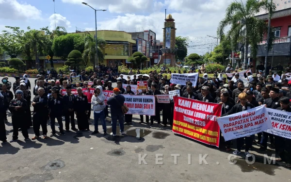 Dualisme Memanas, PSHT Kubu M Taufik Gelar Demo Tolak Parluh Kubu R Moerdjoko