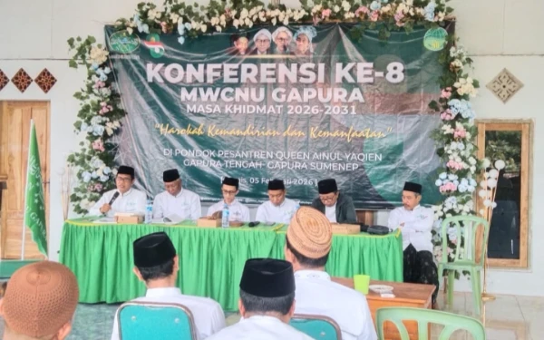 Thumbnail KH Hadiri Bishri dan KH Moh Alwi Pimpin MWC NU Gapura Lima Tahun ke Depan