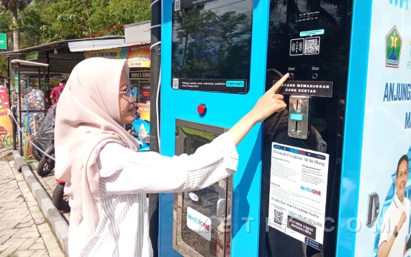 Warga Kota Malang Sambut Positif Keberadaan Anjungan Air Minum Mizuone
