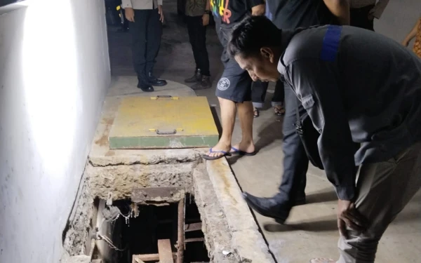Thumbnail Berita - Dua Jenazah Bayi Ditemukan Di Bak Limbah Apartemen, Polisi Lakukan Penyelidikan