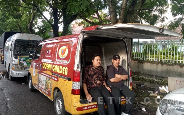 Ocean Garden Bagikan 10 Ribu Nasi Kotak di Mujahadah Kubro 1 Abad NU