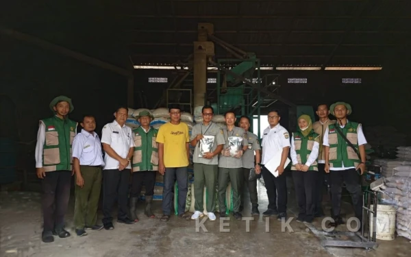 Jamin Mutu SNI, Kementan Uji Laboratorium Sampel Beras dan Pupuk Subsidi di Rowosari Kendal