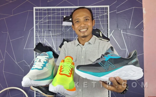 UMKM Mojokerto Sepatu Aveka Milik Lulusan Pesantren Ini Sukses Menangi Shopee Jago UMKM Naik Kelas