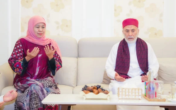 Khofifah Hadiri Haul dan Harlah Bumi Sholawat, Peran Pesantren Dinilai Kunci Bangun Karakter Bangsa