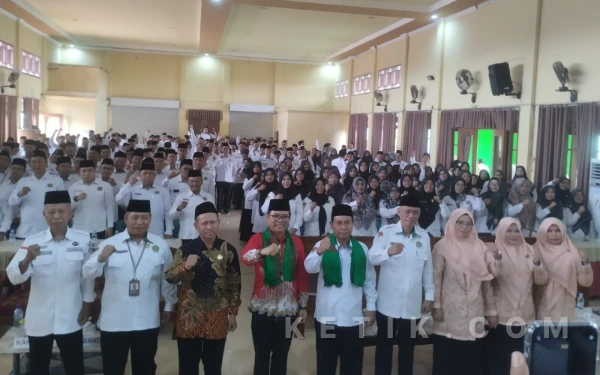Iman Jadi Pondasi Profesionalisme ASN, Kakanwil Kemenag Jatim Beri Pembinaan di Bojonegoro