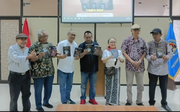 PWI Jatim dan Warumas Luncurkan Dua Buku di Momentum HPN 2026 dan HUT ke-80 PWI