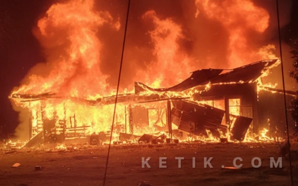 Rumah Warga Lingkuang Aua Hangus Terbakar Saat Waktu Berbuka, Kerugian Ditaksir Rp550 Juta