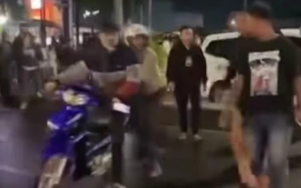 Viral! Bikin Resah dan Bising, Warga Bubarkan Aksi Balap Liar di Jalan Soehat Kota Malang