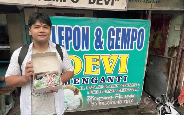Manis Legit Klepon dan Gempo Devi, Jajanan Pasar Legendaris di Barat Pasar Menganti