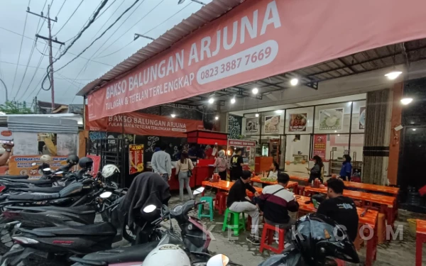 Bakso Tulangan Iga Kuah Pedas Jadi Buruan Takjil di Jember, Racikan Khas Pandalungan Laris Manis