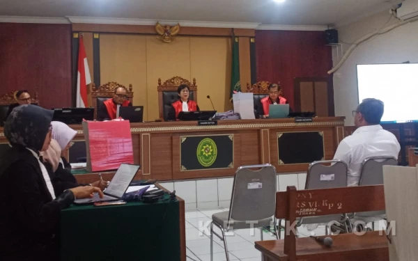 Kesaksian Janggal Eks Pengawas Pemilu: Antara 'Kecolongan' dan Pesan 'Bantu Bupati'