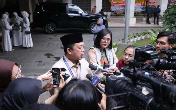 Thumbnail Berita - Rencana Prabowo Bangun Gedung Umat di Eks-Kedubes Inggris Disambut Baik Nusron Wahid