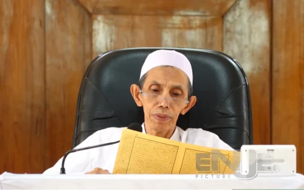 Thumbnail Berita - KH. Moh. Zuhri Zaini: Zakat Adalah Benteng Harta dan Pembersih Jiwa