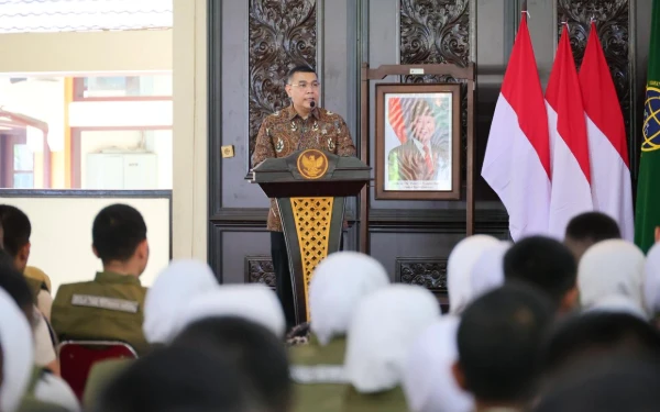 Thumbnail Berita - Ossy Dermawan Nilai KKN Pertanahan Upaya Strategis Siapkan SDM Unggul