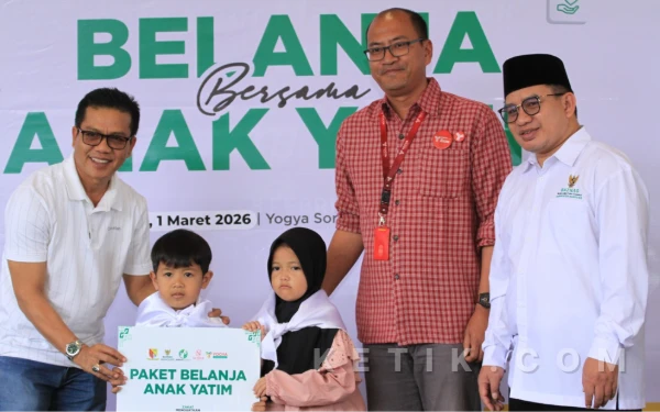 Thumbnail Berita - Didampingi Bupati Bandung, BAZNAS Ajak Anak Yatim Belanja Baju Lebaran