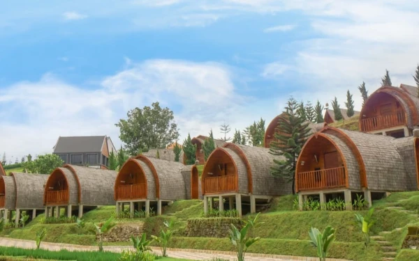 3 Rekomendasi Glamping di Malang, Fasilitas Modern dan Pemandangan Alam Terbaik