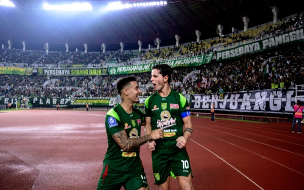 Thumbnail Berita - Bernardo Tavares Puji Pemainnya Usai Persebaya Imbang 2-2 Lawan Persib