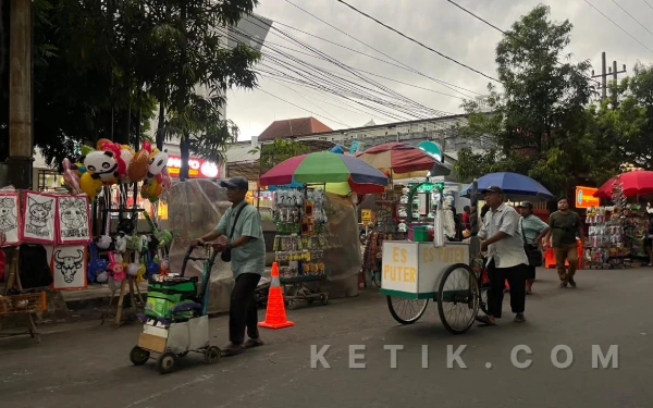 Jalan Merdeka Selatan Batal Ditutup, Pemkot Malang Matangkan Skema Penataan PKL dan Parkir Alun-Alun