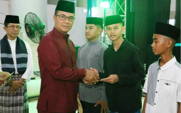 Wakil Ketua I DPRD Batam Hadiri Buka Bersama Anak Yatim