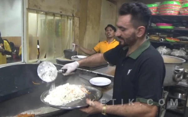 Wangi Rempah Nasi Kebuli Susu Kambing, Buat Nyaman Perut Waktu Berbuka