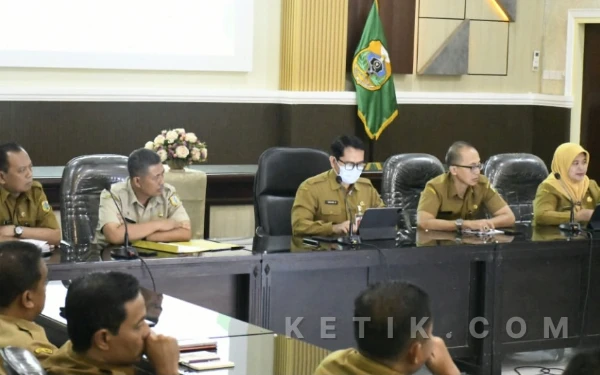 Transfer Dana Pusat Menyusut, Pemkab Bondowoso Blak-blakan Soal Keuangan di Hadapan Mahasiswa