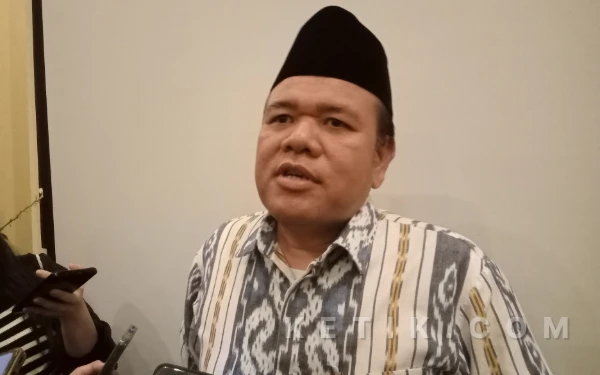 Thumbnail Berita - OJK Malang Prediksi Konsumsi Masyarakat Naik Saat Lebaran, Perbankan Diingatkan Ancaman Siber
