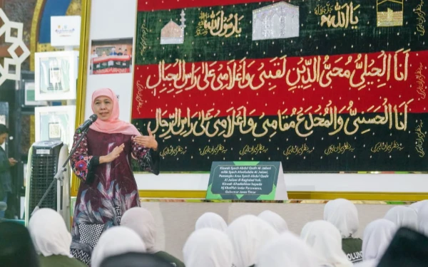 Kiswah Syekh Abdul Qadir Al Jailani Hadir di Masjid Al Akbar Surabaya