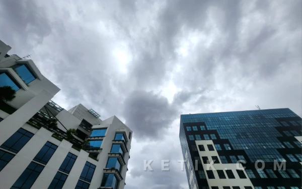 Thumbnail Berita - Cuaca Kota Malang 13 Maret 2026 Diprakirakan Berawan, Probolinggo Hujan Ringan