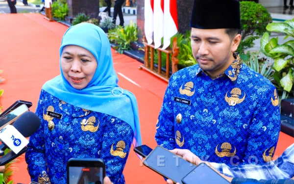 Gubernur Khofifah Pimpin Apel ASN, Tekankan Kesiapan Mudik Lebaran 2026 di Jatim