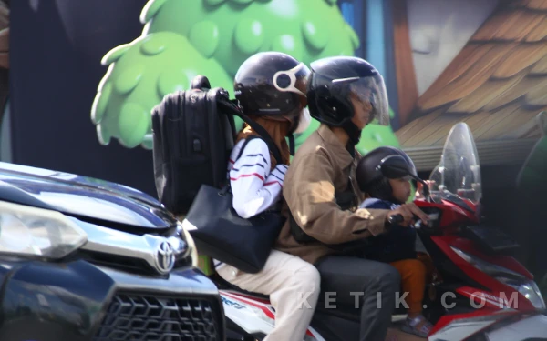[FOTO] Pemudik Roda Dua di Jalur 'Bangjuri' Jombang Nganjuk Kediri Simpang Tiga Mengkreng