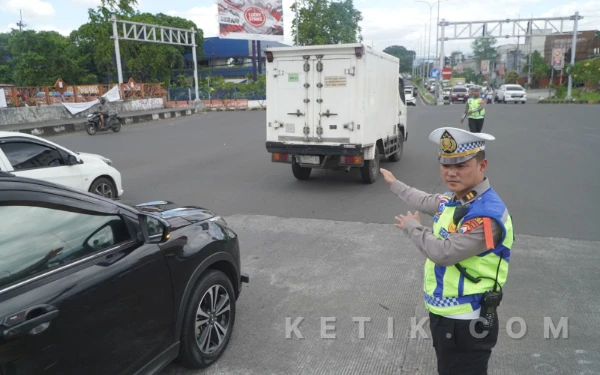Thumbnail Berita - Arus Jalan Tol Menurun Jelang Lebaran, Polres Malang Tetap Siaga ‎