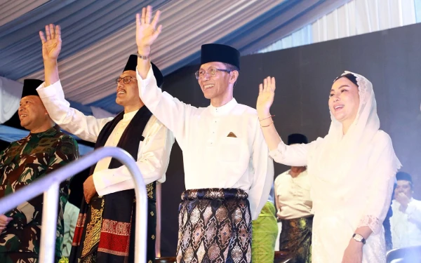 Pawai Takbir Batam Semarakkan Malam Kemenangan