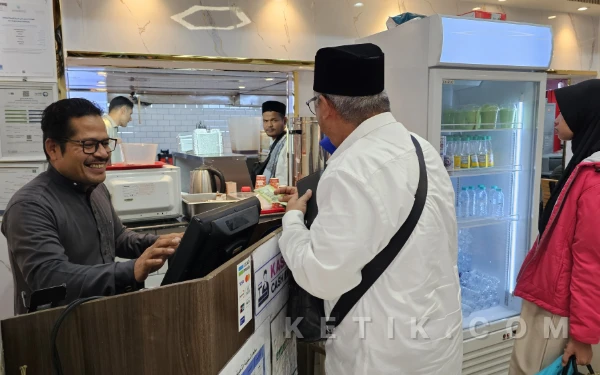 Legenda Bakso Mang Oedin: Tiga Dekade Menjaga Lidah Nusantara di Jantung Jeddah