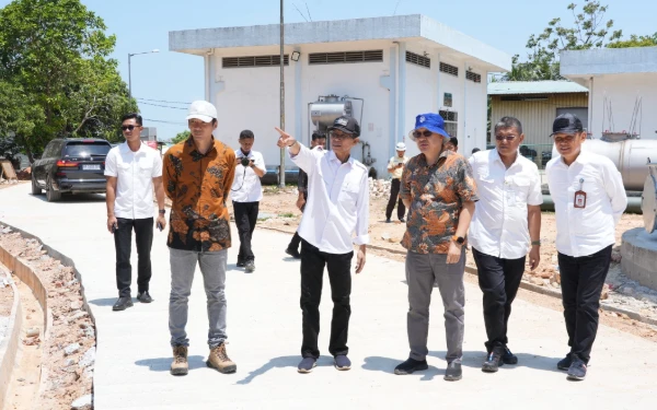 Hari Pertama Kerja, Wali Kota Batam Amsakar Achmad Langsung Tinjau Sejumlah Proyek Pembangunan