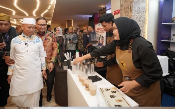 Hasil Arahan Gubernur Khofifah! 500 Gelas Kopi Racikan Murid SMKN 1 Turen ala Barista di PSBM XXVI Makassar Laris Manis