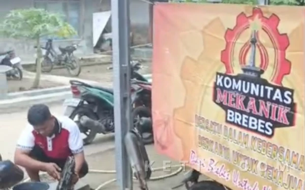 Ringankan Beban Warga, Komunitas Mekanik Brebes Gelar Servis Motor Gratis Pasca Banjir Ketanggungan