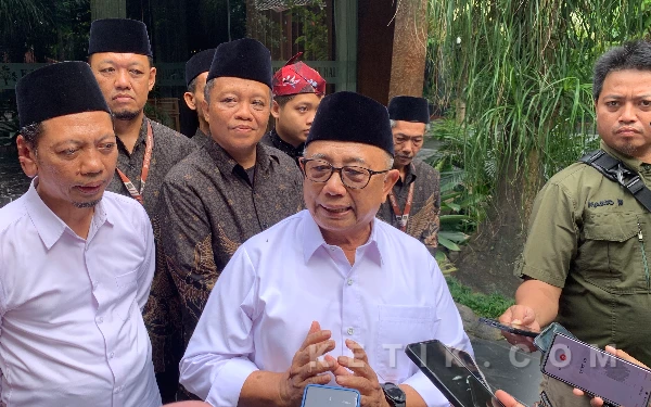 Kirab Kampung Coklat Sedot Ribuan Warga, 5.000 Ketupat Jadi Simbol Syukur dan Kebersamaan