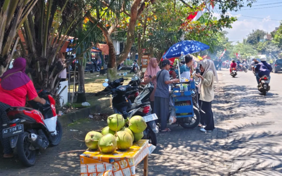 Sirkuit Suryo Magetan Dongkrak UMKM, Pedagang: Terima Kasih Gubernur Khofifah