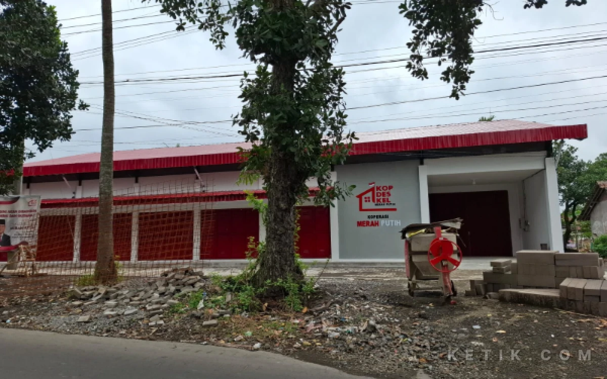 Thumbnail Berita - Penugasan Agrinas Kelola Koperasi Merah Putih Tuai Sorotan, Potensi Langgar Konstitusi dan Aturan Lain