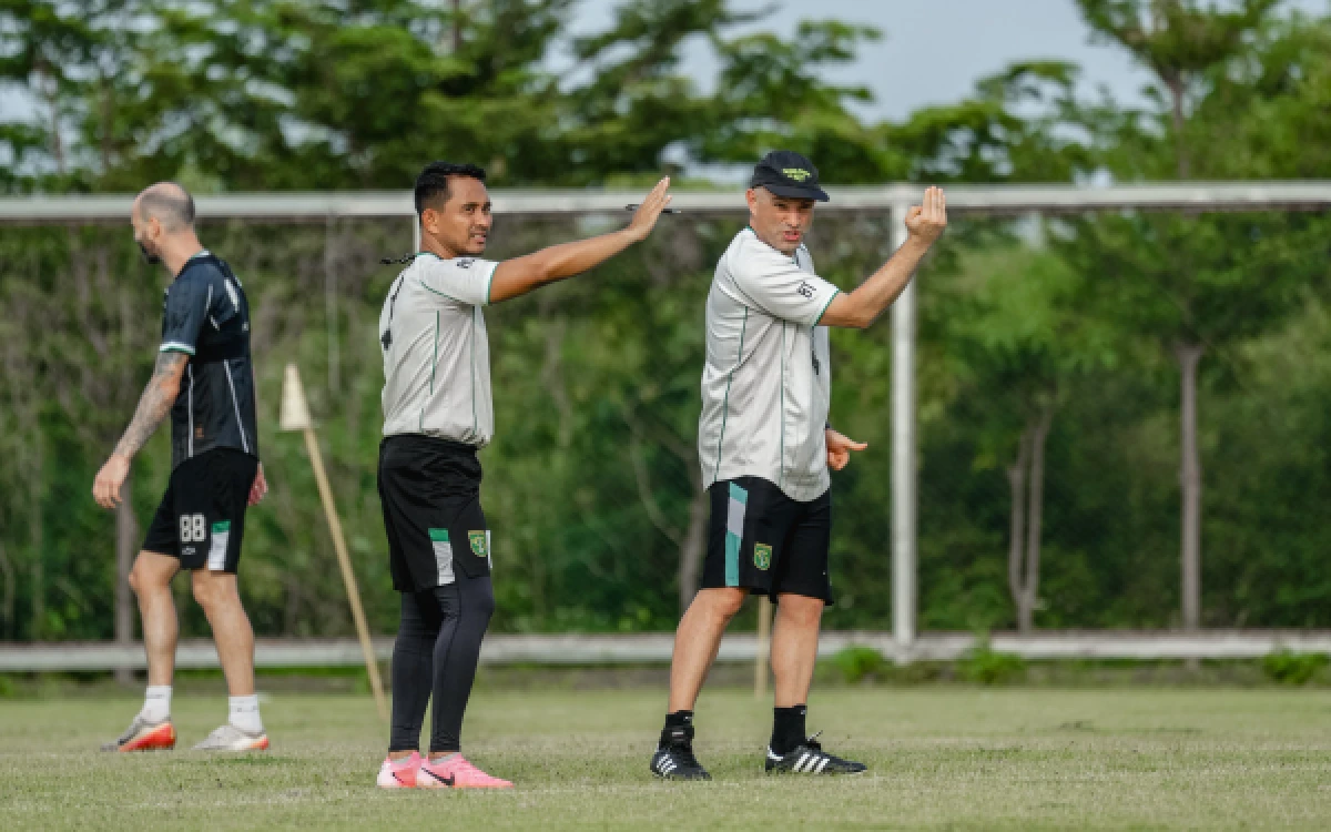 Thumbnail Berita - Gawat! Kondisi Pemain Persebaya Belum Bugar Jelang Hadapi Persita