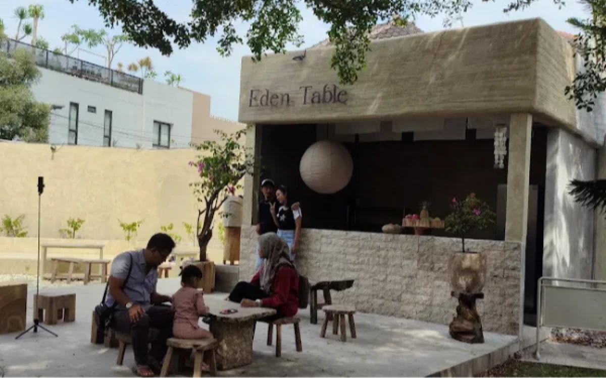 Vibes Eropa Klasik di Malang! Eden Table Jadi Spot Nongkrong Estetik dengan Menu Sehat